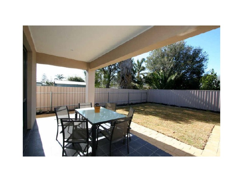 9 Gosse Ave, Glenelg North SA 5045