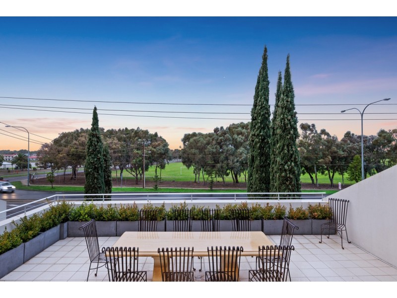 34a Seaview Road, Tennyson SA 5022