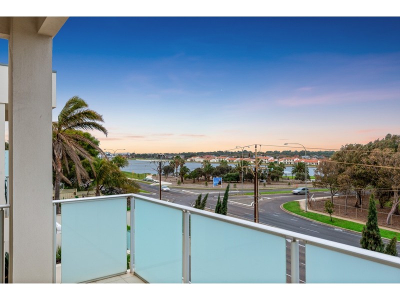 34a Seaview Road, Tennyson SA 5022