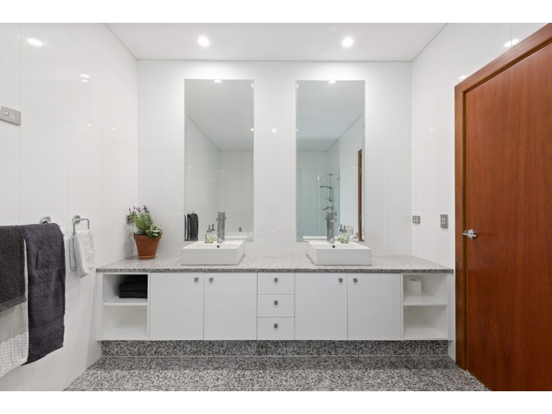 34a Seaview Road, Tennyson SA 5022