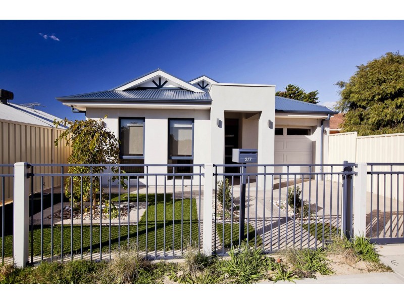 2/7 Minna Terrace, Semaphore Park SA 5019