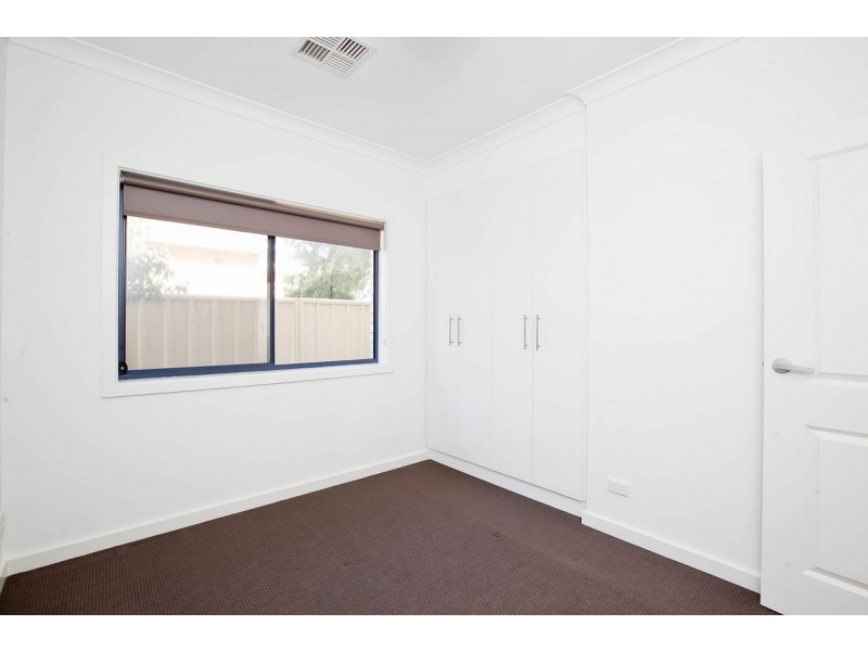 2/7 Minna Terrace, Semaphore Park SA 5019