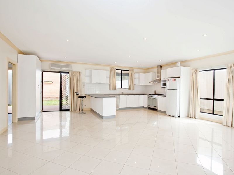 122 Tapleys Hill Road, Royal Park SA 5014