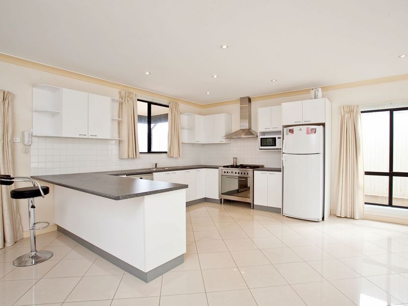 122 Tapleys Hill Road, Royal Park SA 5014