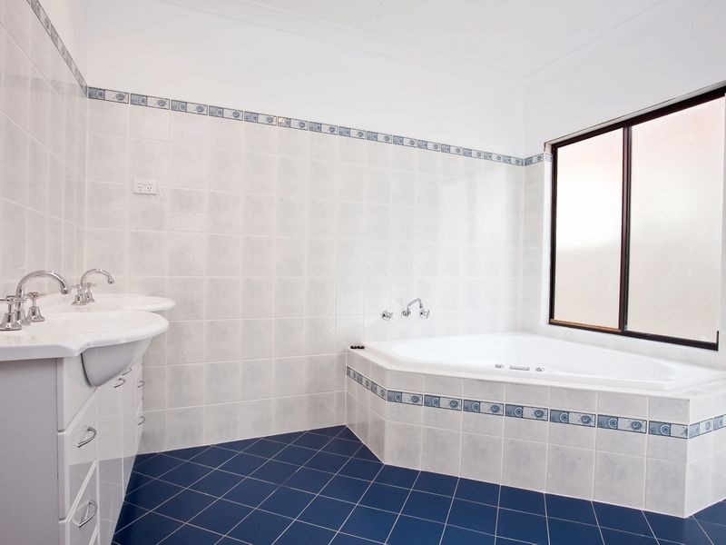 122 Tapleys Hill Road, Royal Park SA 5014