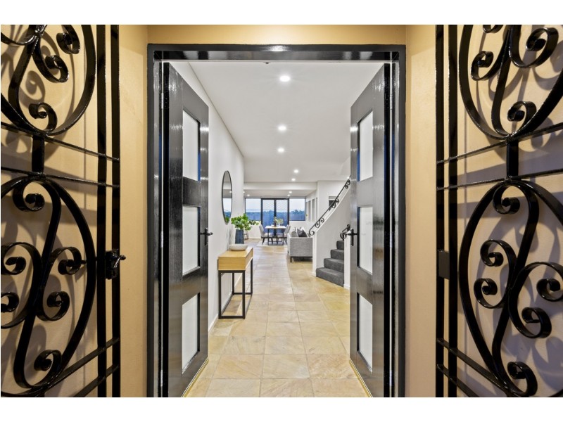 12 Gulf Point Drive, North Haven SA 5018