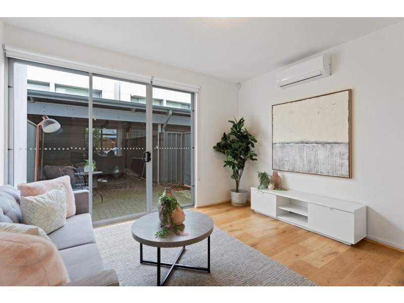 5/7 St Kitts Place, Mawson Lakes SA 5095