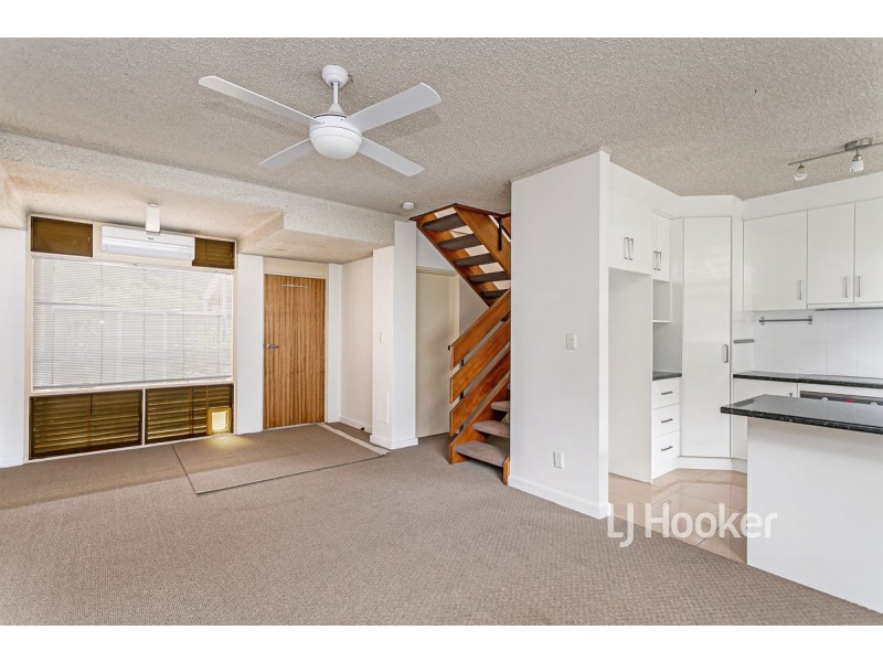 2/41 Lochside Drive, West Lakes SA 5021