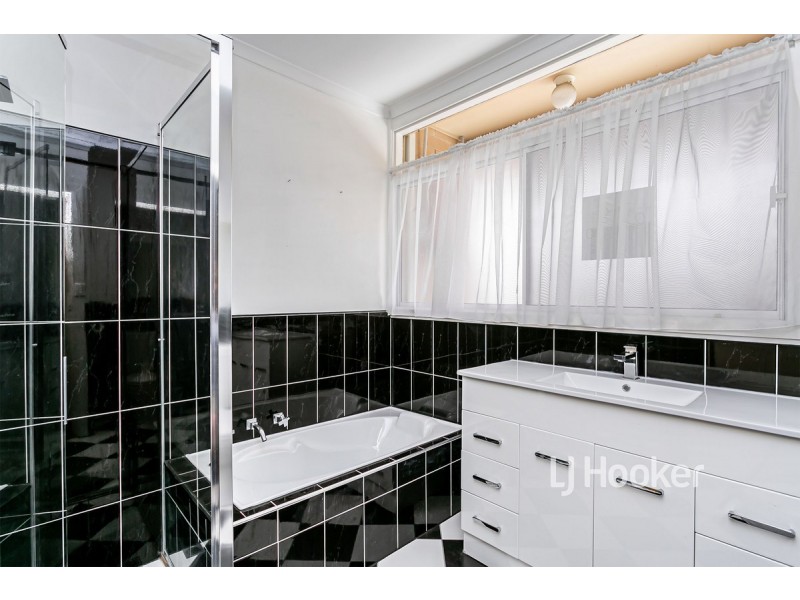 2/41 Lochside Drive, West Lakes SA 5021