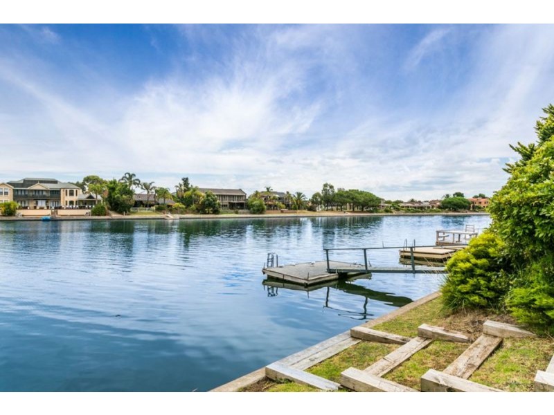 2/41 Lochside Drive, West Lakes SA 5021