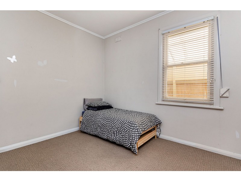 36 Russell Street, Ethelton SA 5015