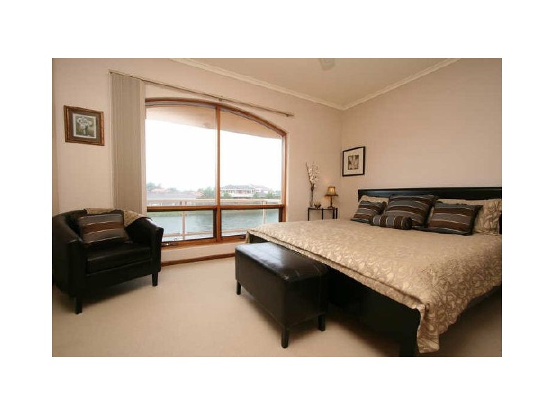 8/10 Sunrise Court, West Lakes SA 5021