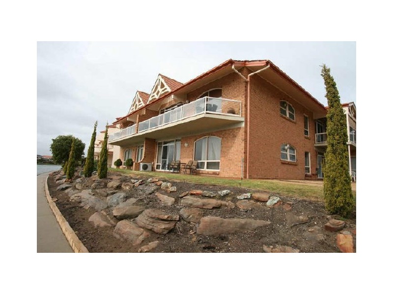 8/10 Sunrise Court, West Lakes SA 5021