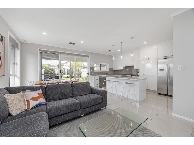 14 Levistone Street, Seaton SA 5023