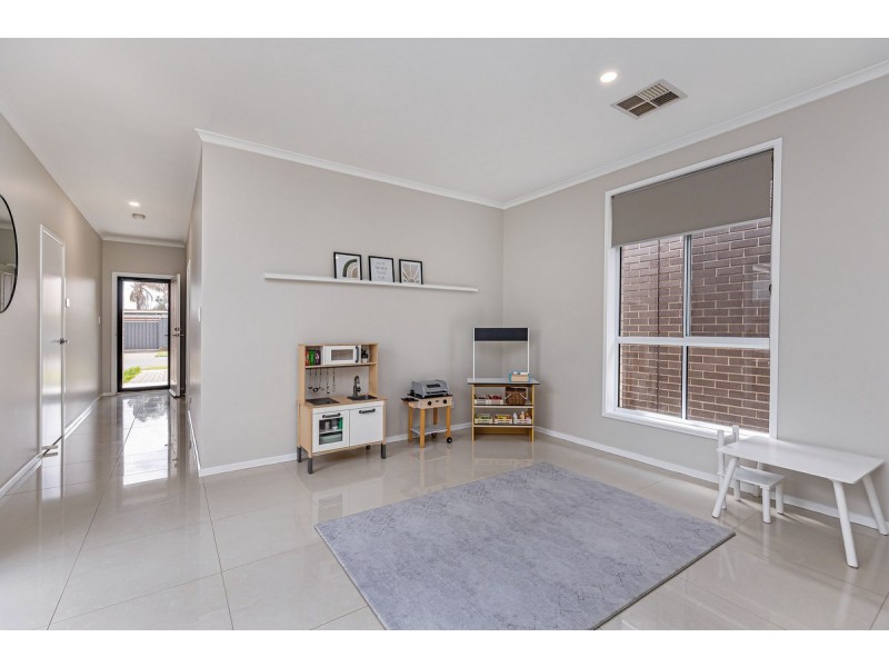 14 Levistone Street, Seaton SA 5023