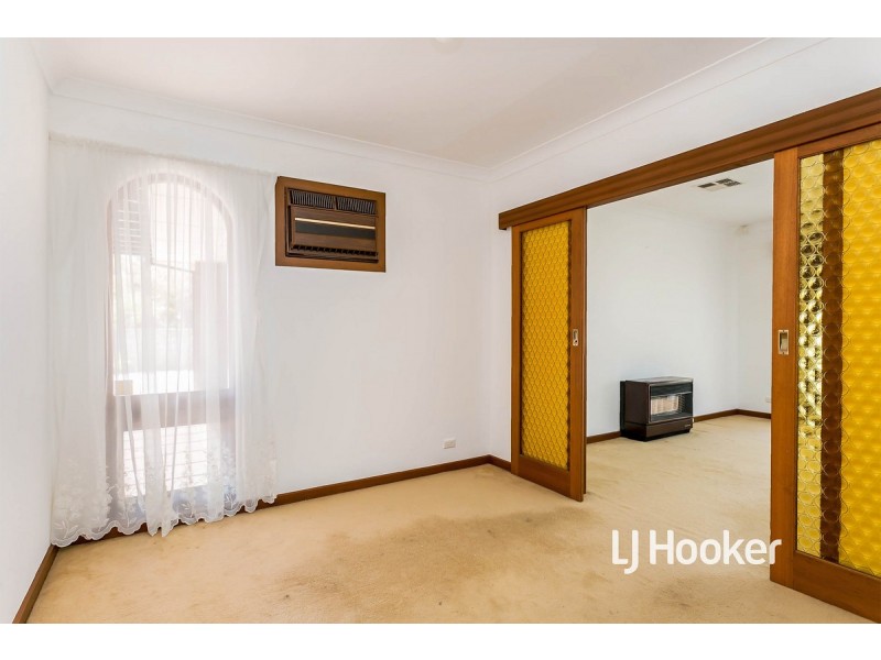 2 Laver Crescent, West Lakes Shore SA 5020