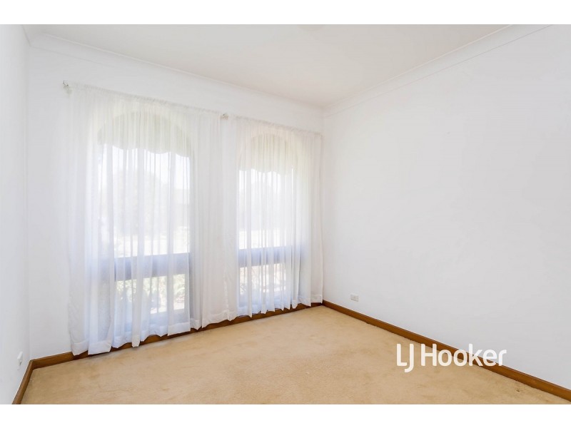 2 Laver Crescent, West Lakes Shore SA 5020