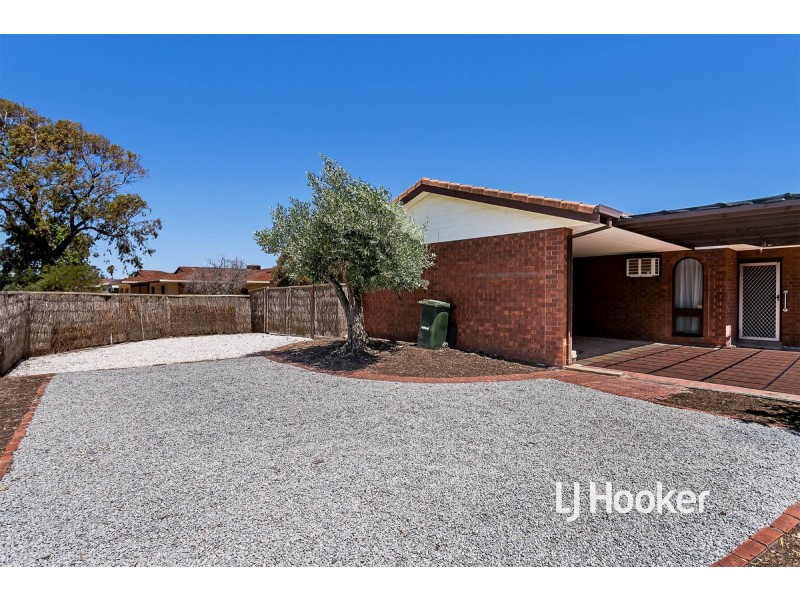 2 Laver Crescent, West Lakes Shore SA 5020