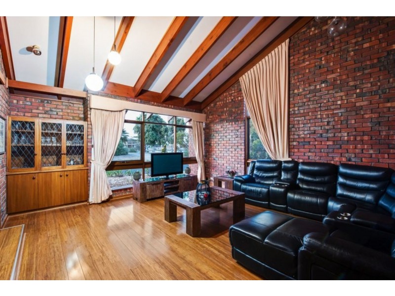 13 Antigua Grove, West Lakes SA 5021