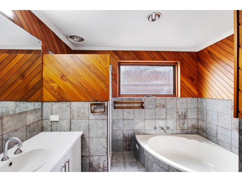 13 Antigua Grove, West Lakes SA 5021