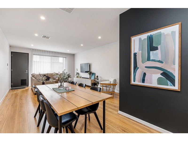 18 Symon Lane, West Lakes SA 5021