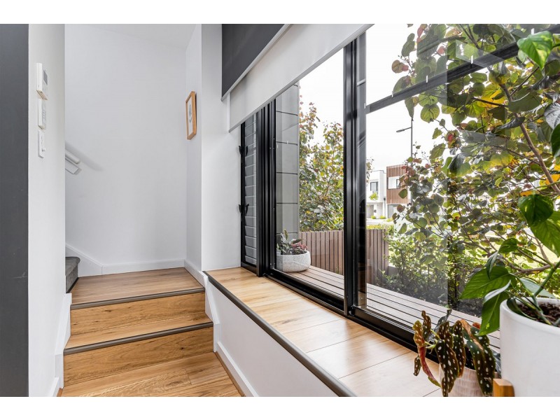 18 Symon Lane, West Lakes SA 5021