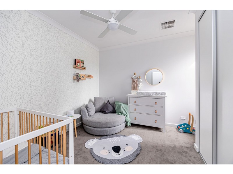 18 Symon Lane, West Lakes SA 5021