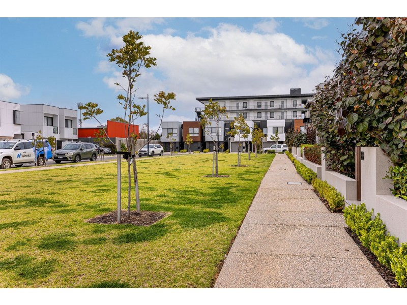 18 Symon Lane, West Lakes SA 5021