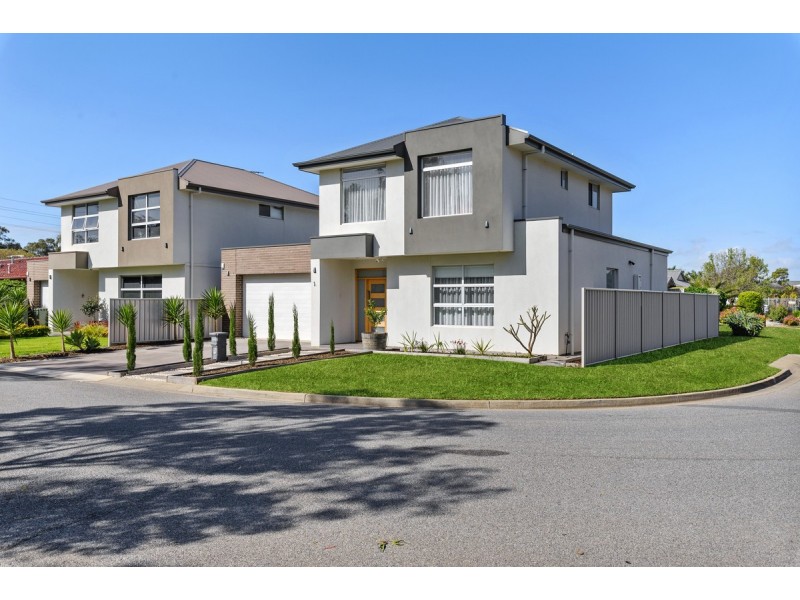 1a Greenfield Crescent, West Lakes Shore SA 5020