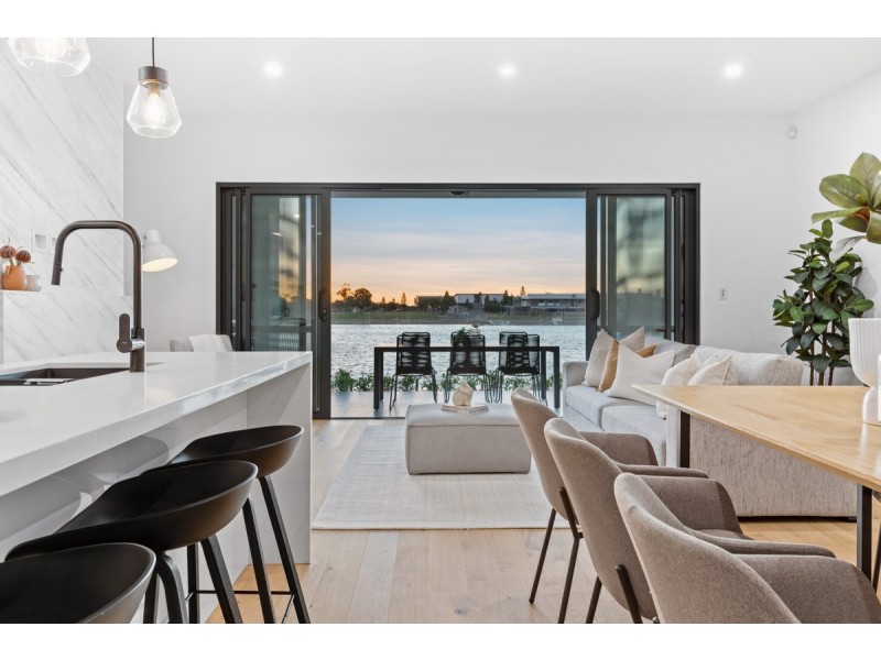 30 Martin Court, West Lakes SA 5021