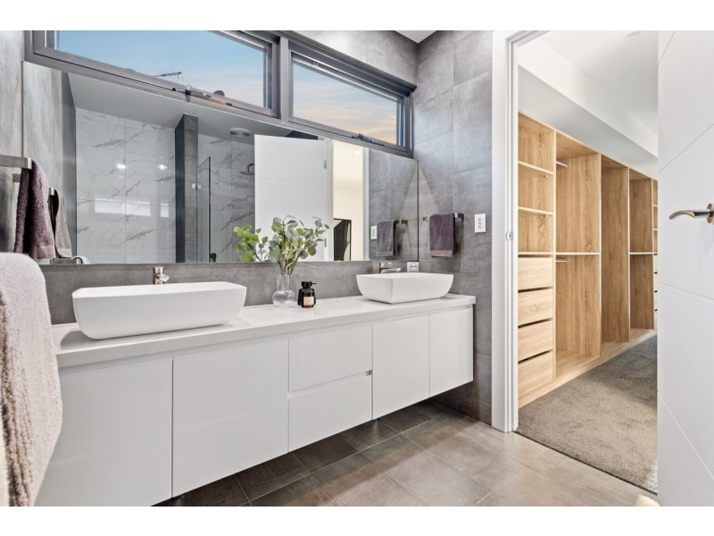 30 Martin Court, West Lakes SA 5021