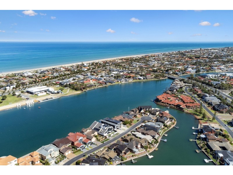 30 Martin Court, West Lakes SA 5021