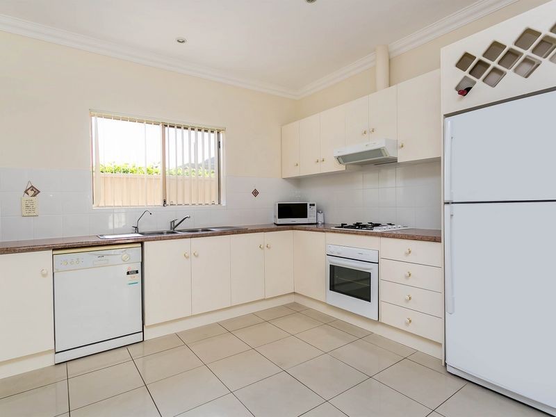 44 John Street, Flinders Park SA 5025