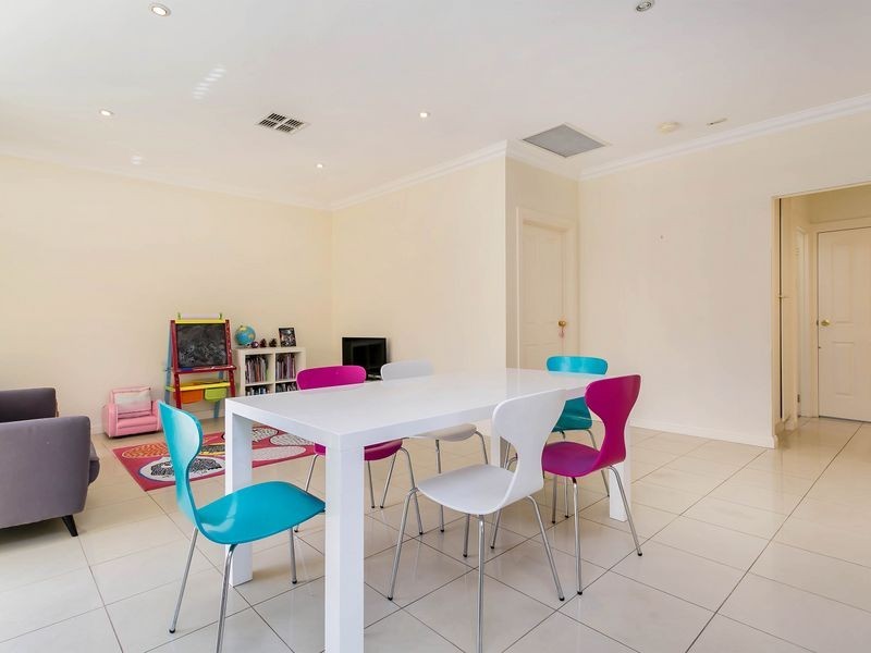 44 John Street, Flinders Park SA 5025