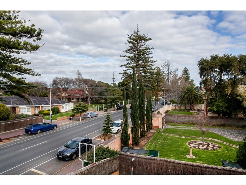 7/25 Partridge Street, Glenelg SA 5045