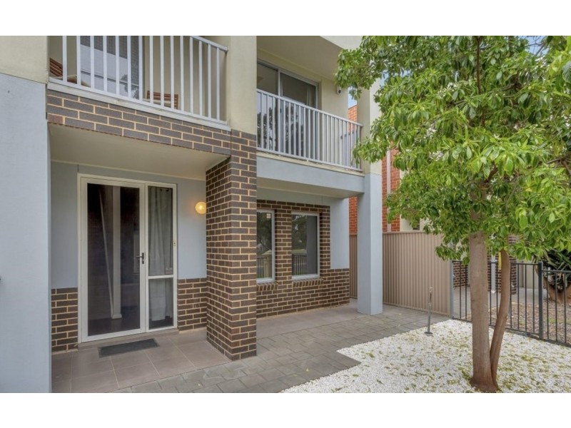 39 Fleming Crescent, Mansfield Park SA 5012