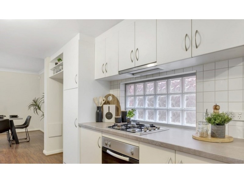 39 Fleming Crescent, Mansfield Park SA 5012