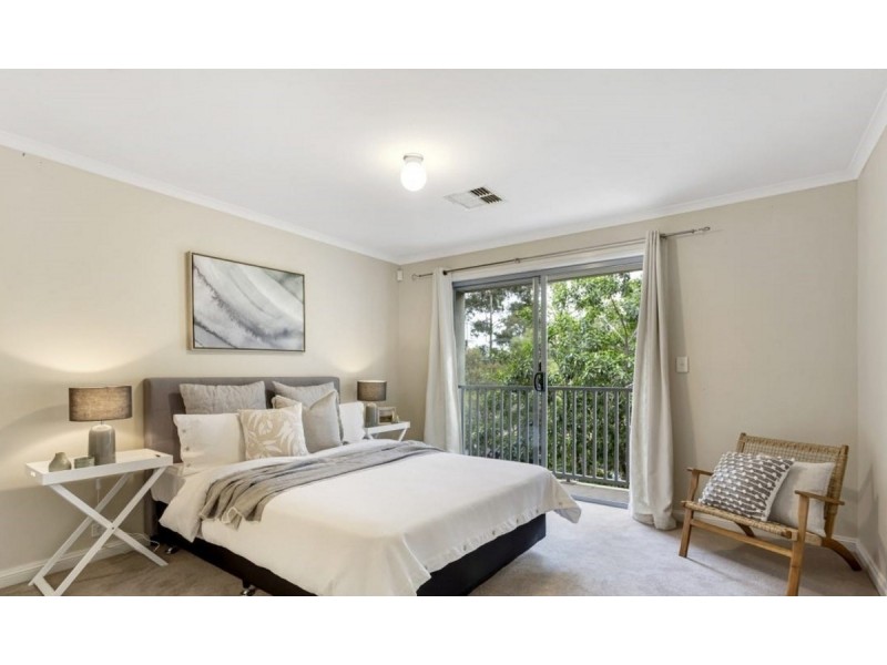 39 Fleming Crescent, Mansfield Park SA 5012