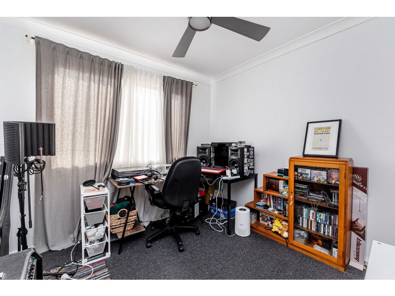 1a Thain Avenue, Findon SA 5023