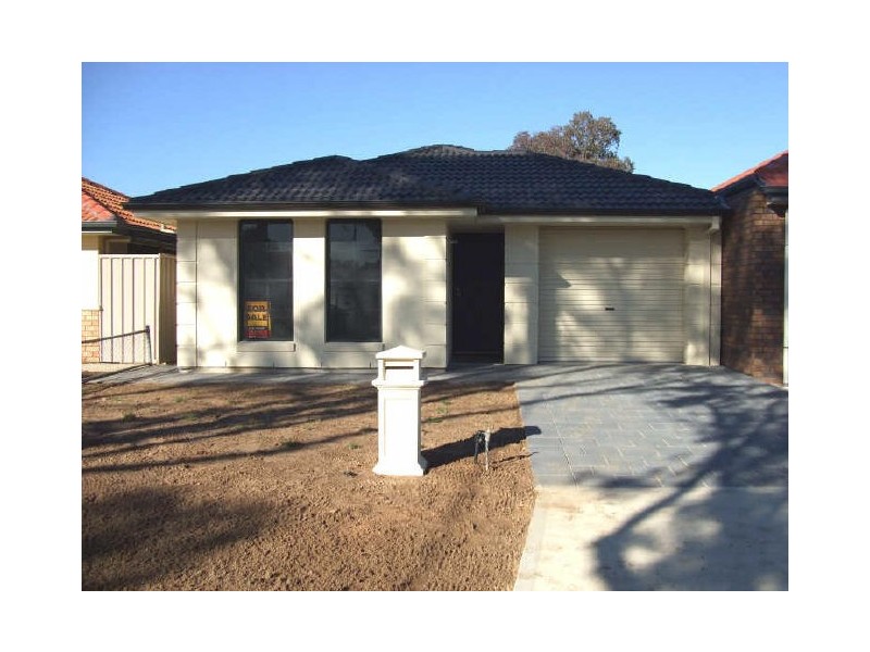 8D Fidock Avenue, Seaton SA 5023