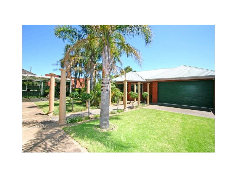 202 Trimmer Parade, Seaton SA 5023