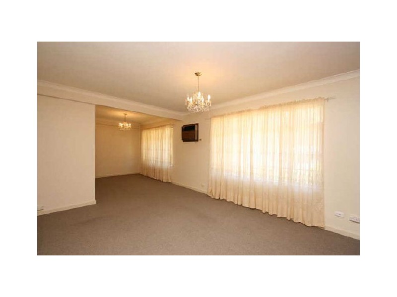 202 Trimmer Parade, Seaton SA 5023