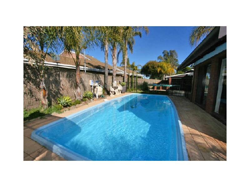 20 Frome Crescent, West Lakes SA 5021