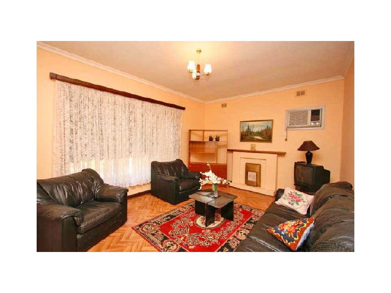 8 Lamorna Terrace, Largs North SA 5016