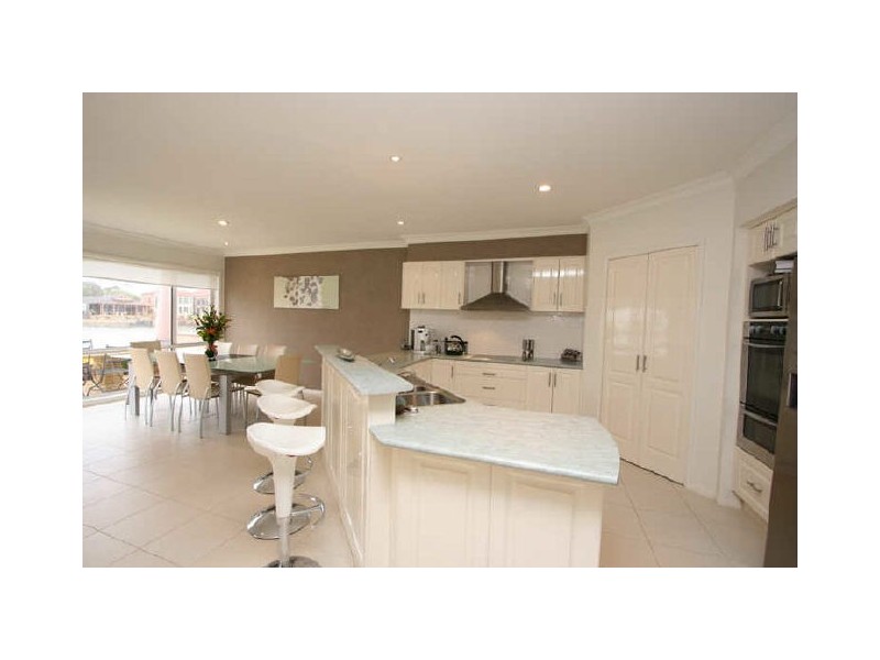 59 Sir John Marks Drive, West Lakes SA 5021