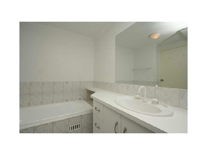 2/31 Formby Crescent, Port Adelaide SA 5015