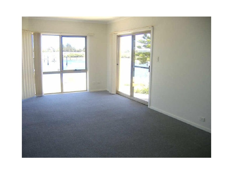 2/31 Formby Crescent, Port Adelaide SA 5015