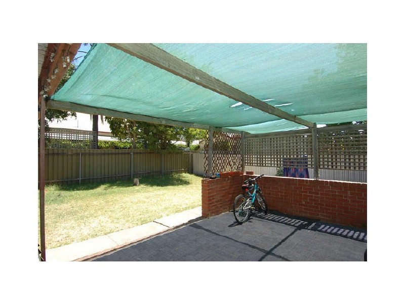 64 Seventh Avenue, St Peters SA 5069