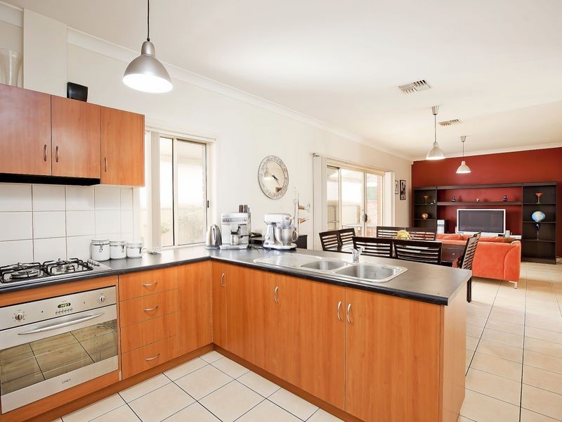 1 Pudney Street, Seaton SA 5023