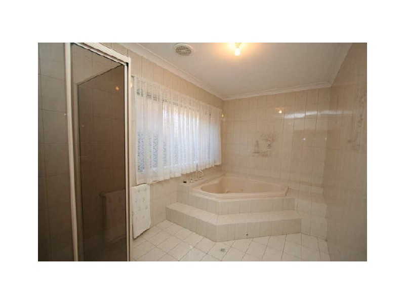 13 Elmwood Avenue, Fulham Gardens SA 5024